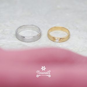White Gold Simple 21