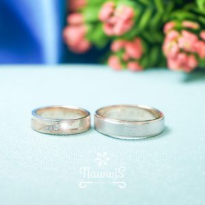 Silver Simple 16
