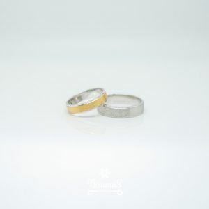 White Gold Simple 23