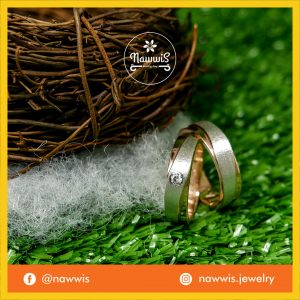 White Gold Simple 10