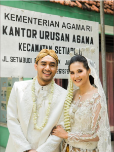 <strong>Berani Tinggalkan Gengsi dan Pilih  Nikah Di Kua ? berikut tata caranya</strong>